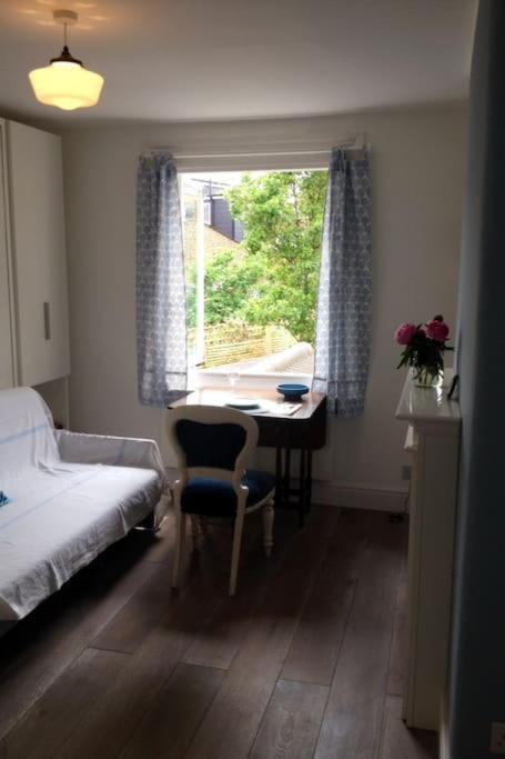 Charming English Style Studio Flat ロンドン エクステリア 写真