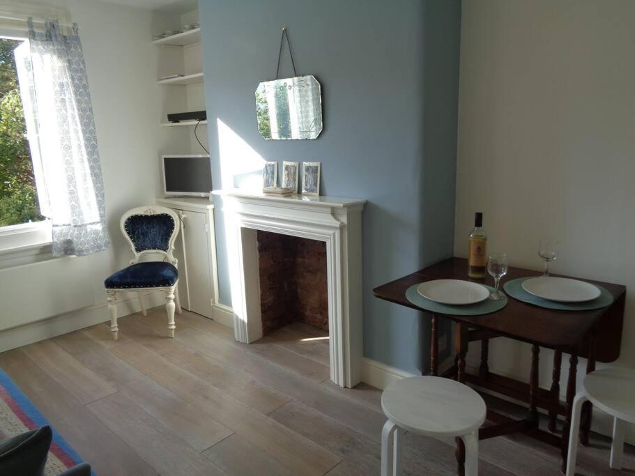 Charming English Style Studio Flat ロンドン エクステリア 写真